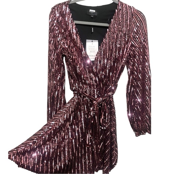 Bardot Revolve NWT Deep V Sequin Tie Waist Long Sleeve Mini Dress XS - Picture 2 of 3